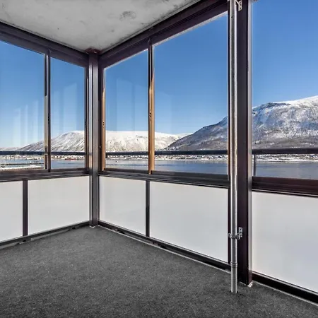 Fjordview Retreat شقة ترومسو