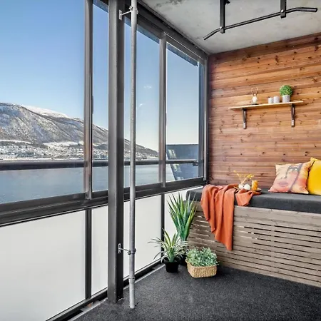 Fjordview Retreat شقة ترومسو